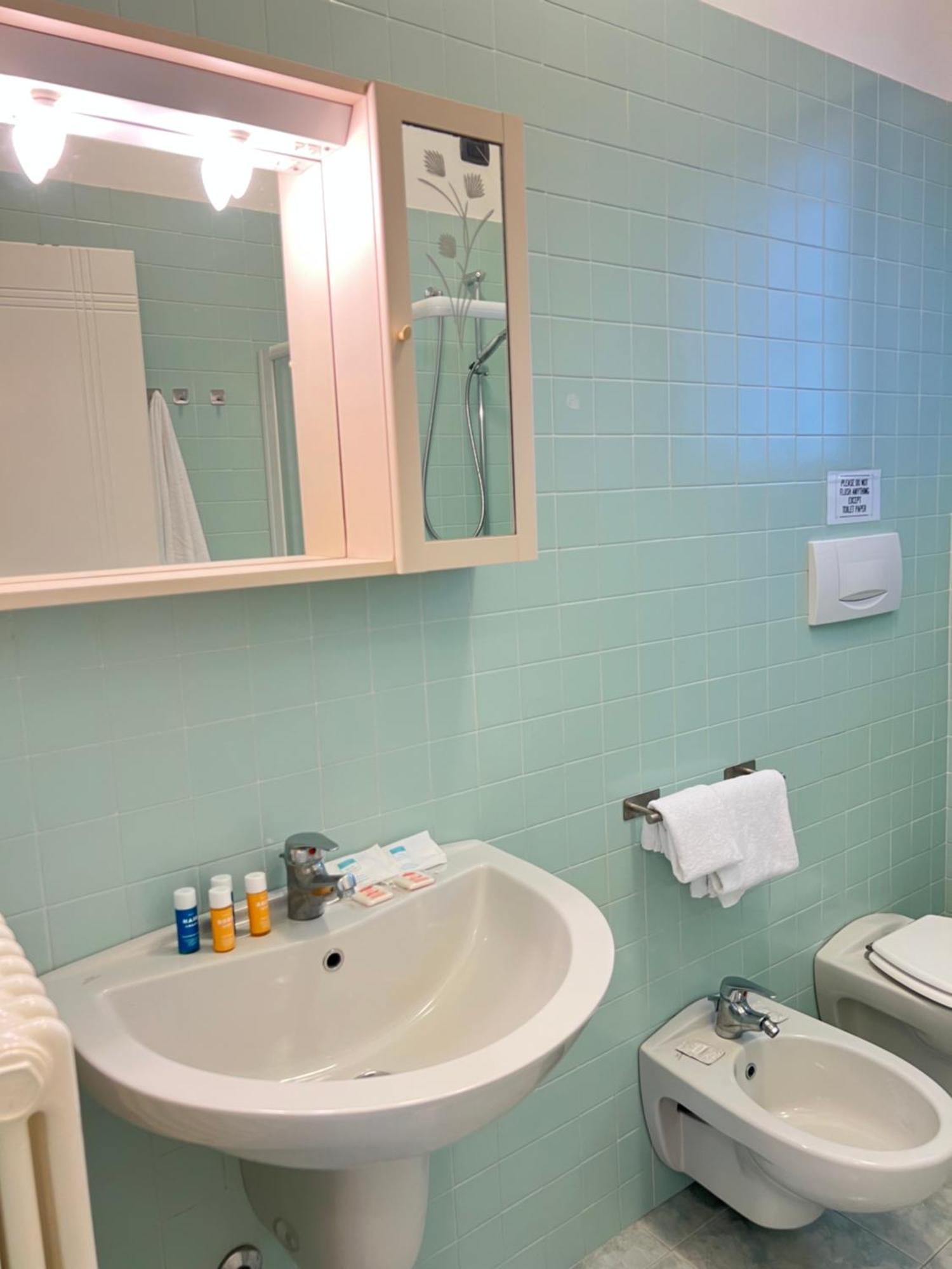 Margherita 8 Apartment - Ground Floor ริมินี ภายนอก รูปภาพ